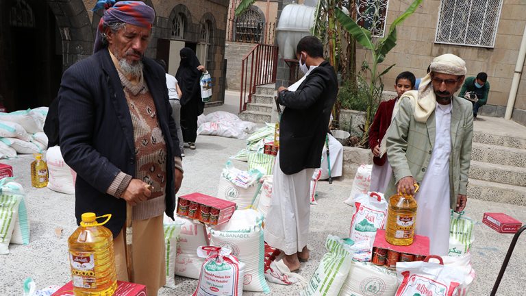 استمرار نجاح مشروع رمضان بتوزيع سلات غذائية جديدة